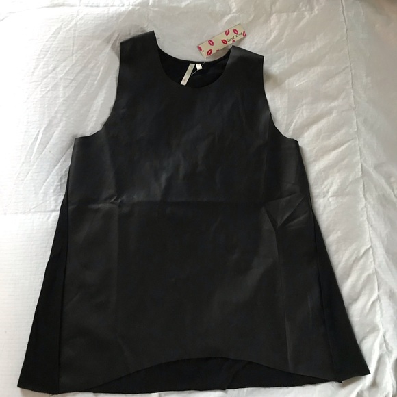 🌿1 LEFT!💥 Last Kiss Pleather Front Tank Top - Picture 4 of 6